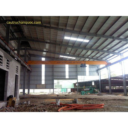 Cầu trục 3 tấn hàn quốc 1 dầm đơn khẩu độ nhà xưởng 25m Cầu trục 3 tấn hàn quốc 1 dầm đơn khẩu độ nhà xưởng 25m